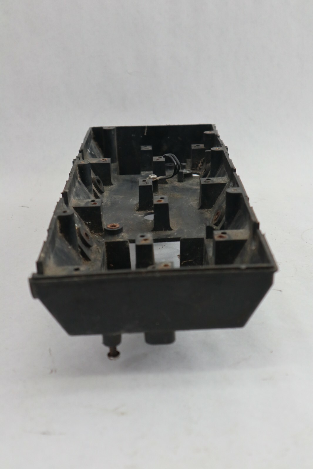 SUZUKI DT200, 2-STROKE ELECTRIC PARTS HOLDER USED - Image 11