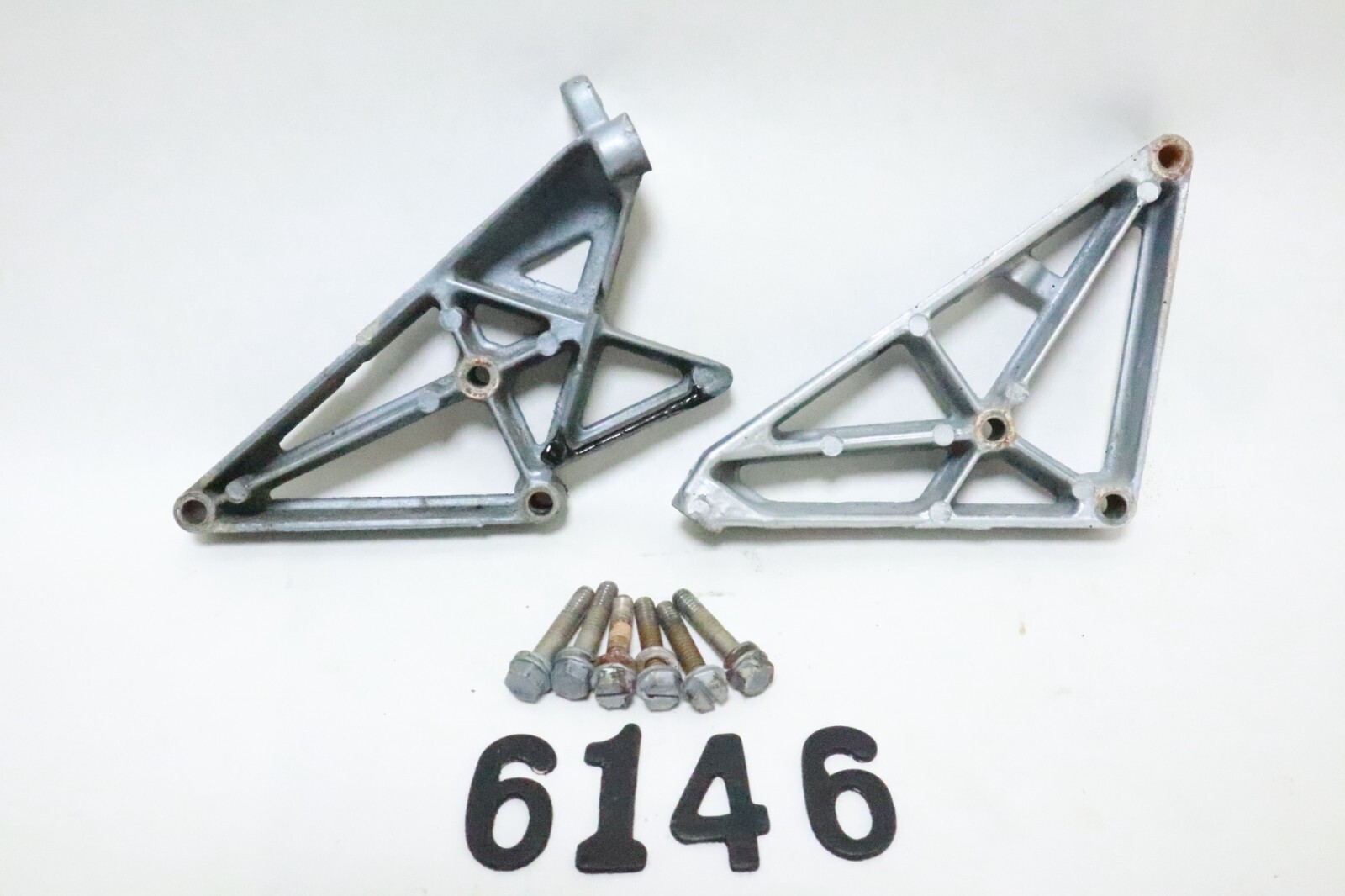 1968-1985 Johnson Evinrude 40hp Outboard Port STERN Bracket 0305077 - Image 2