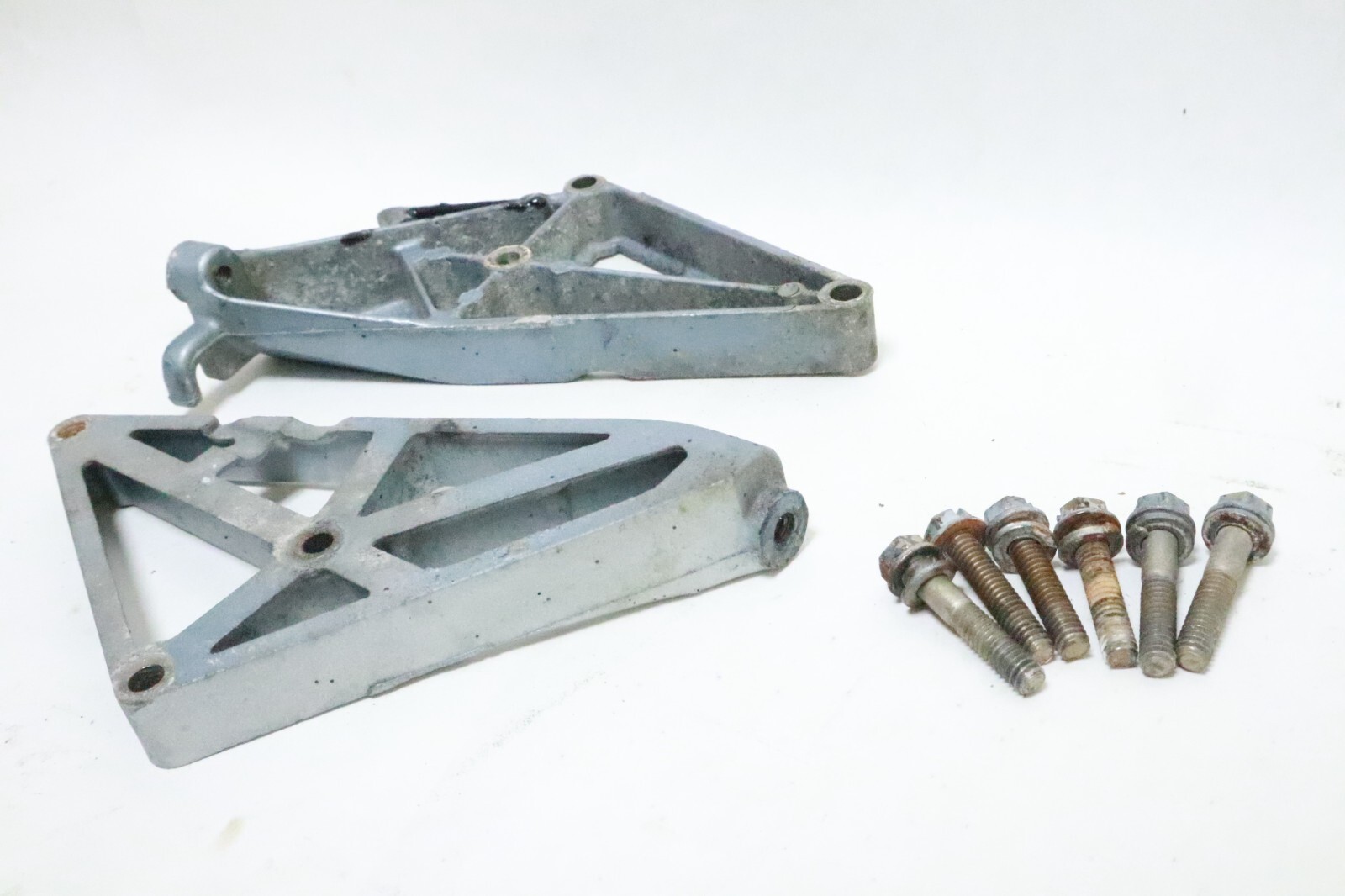 1968-1985 Johnson Evinrude 40hp Outboard Port STERN Bracket 0305077 - Image 9