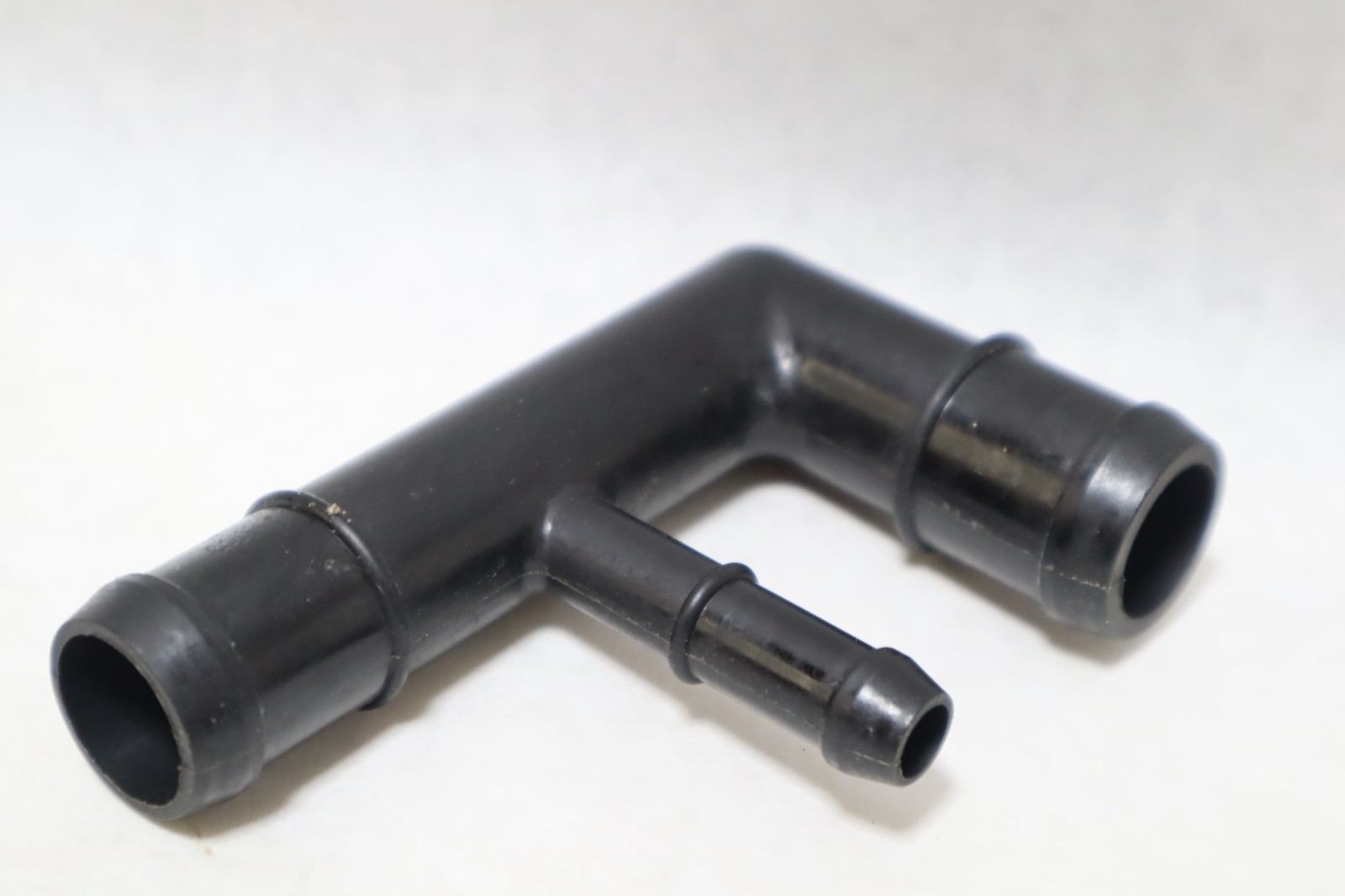 02-04 OEM Yamaha Waverunner FX HO - 3 way Hose Joint Bilge -F1B-67617-00-00
