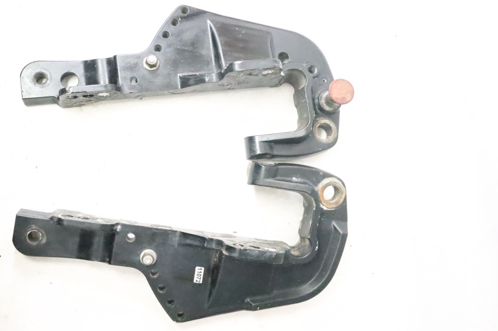 50 hp Mercury Outboard Clamp Bracket Port STBD 821774T8 821773T1 30hp 40hp 25hp