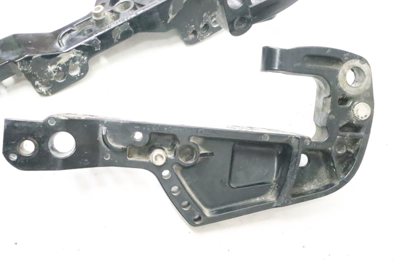 50 hp Mercury Outboard Clamp Bracket Port STBD 821774T8 821773T1 30hp 40hp 25hp - Image 10