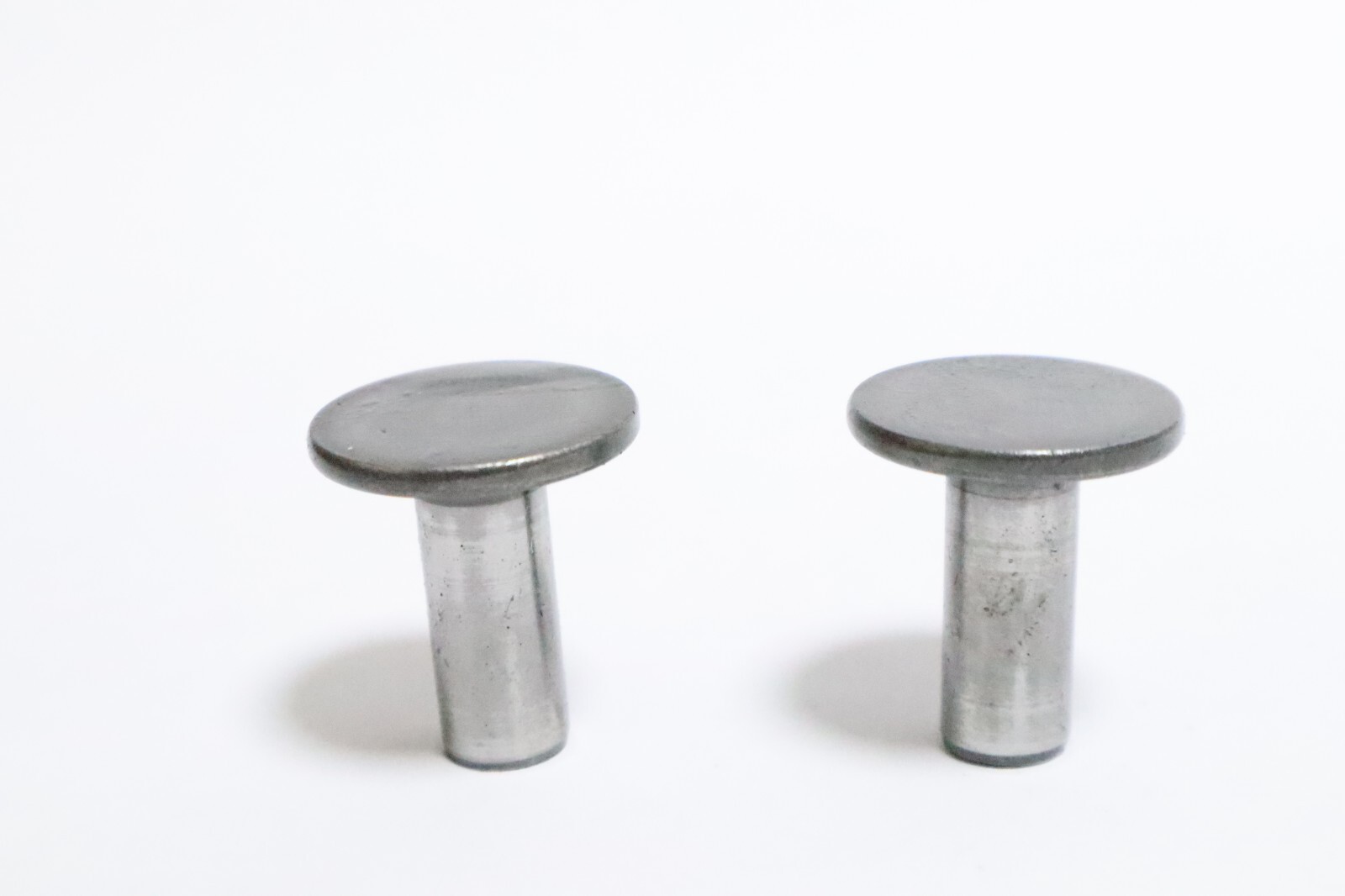 Mercury 3.5hp 4-Stroke lifter qty 2 898101301 - Image 3