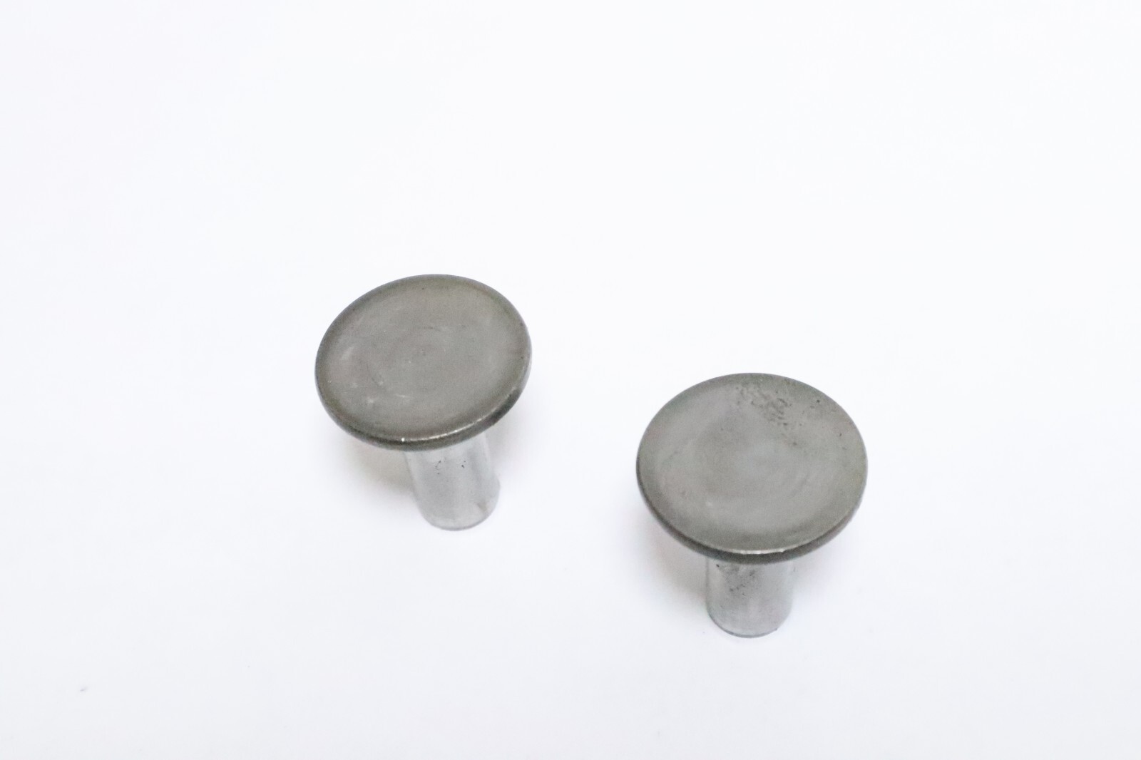 Mercury 3.5hp 4-Stroke lifter qty 2 898101301 - Image 4