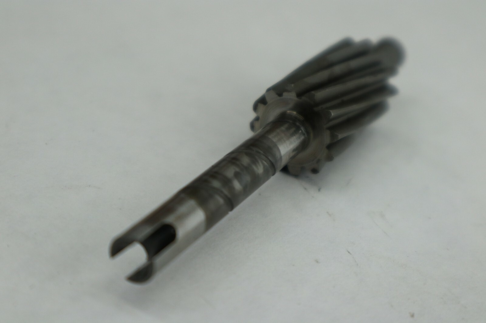 16331-87D01 Oil Pump Gear Suzuki DT 100 150 200 2 STROKE - Image 5