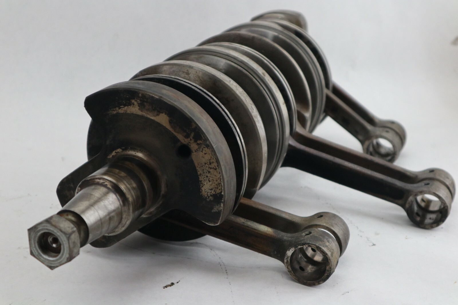 Suzuki DT200 150 200 hp outboard crankshaft - Image 2