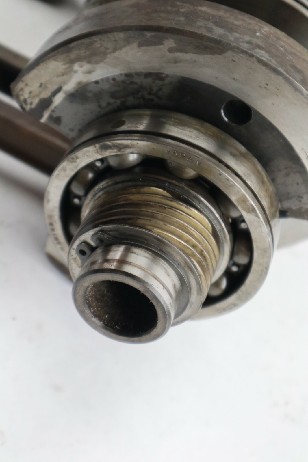 Suzuki DT200 150 200 hp outboard crankshaft - Image 7