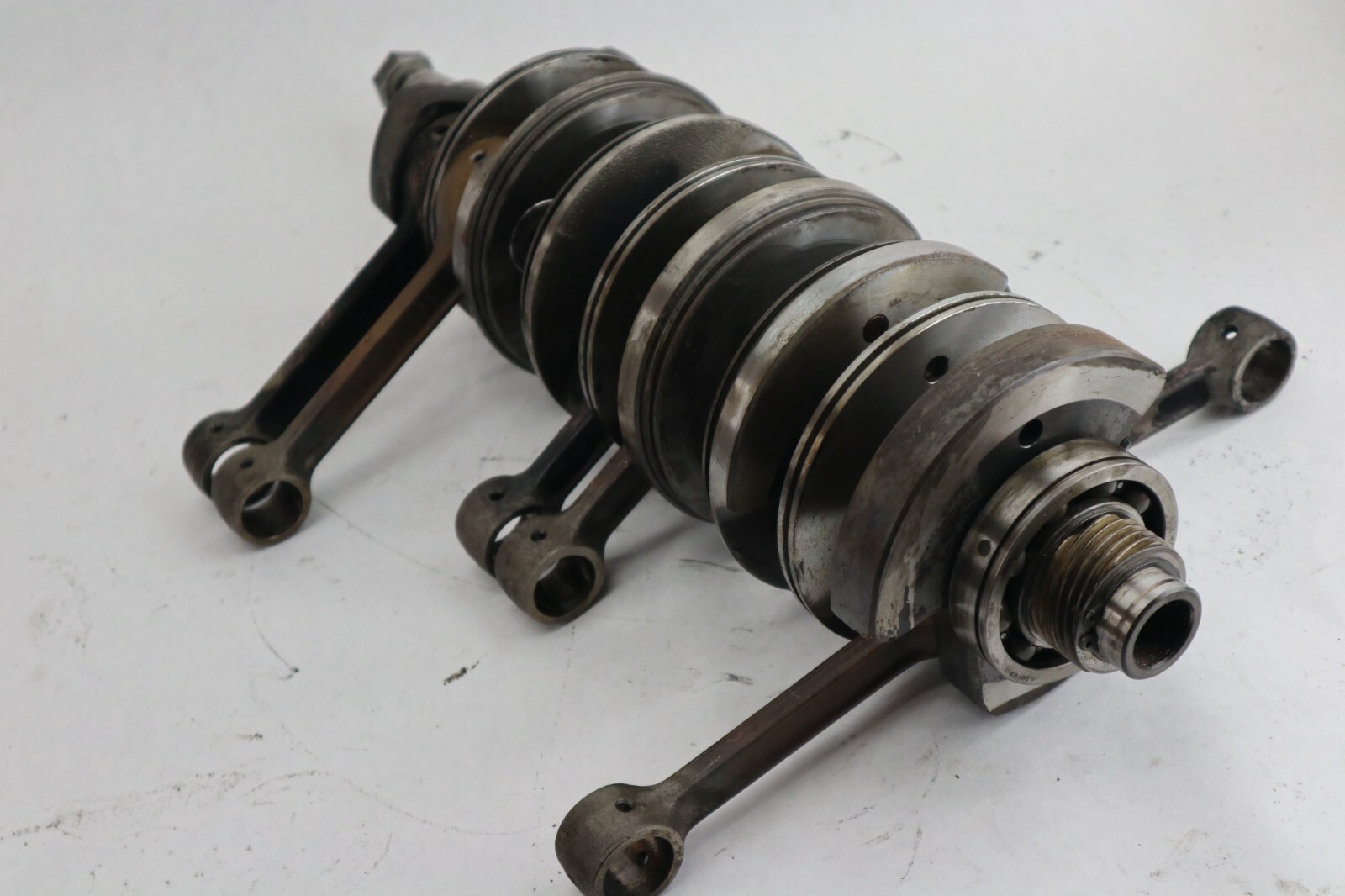 Suzuki DT200 150 200 hp outboard crankshaft - Image 8