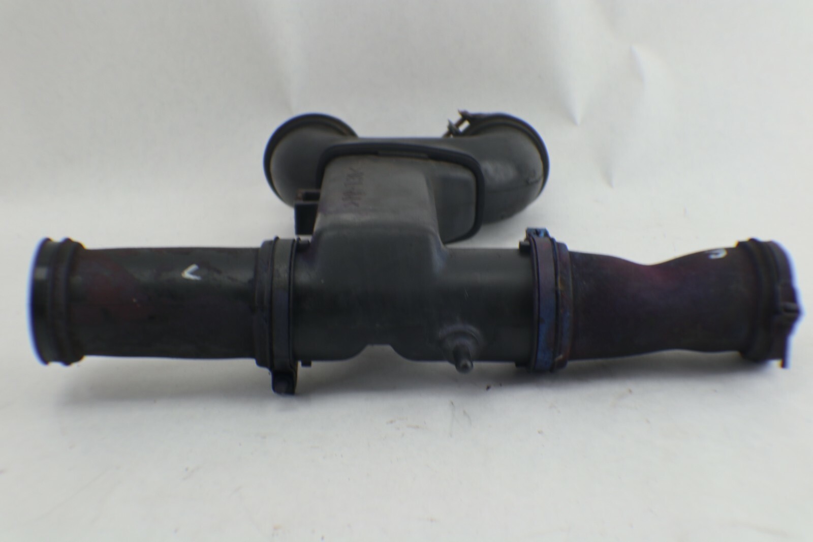 1999-2011 YAMAHA XV1300 ROYAL STAR AIR INTAKE PLENUM JOINT TUBE - Image 2