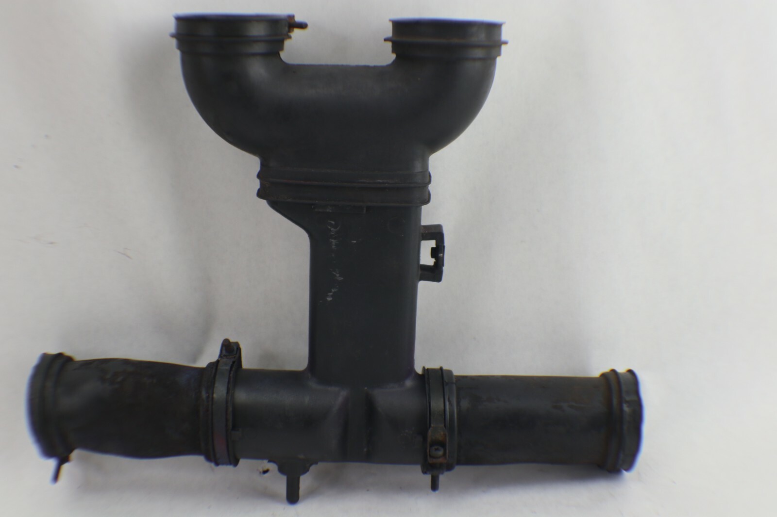 1999-2011 YAMAHA XV1300 ROYAL STAR AIR INTAKE PLENUM JOINT TUBE - Image 8