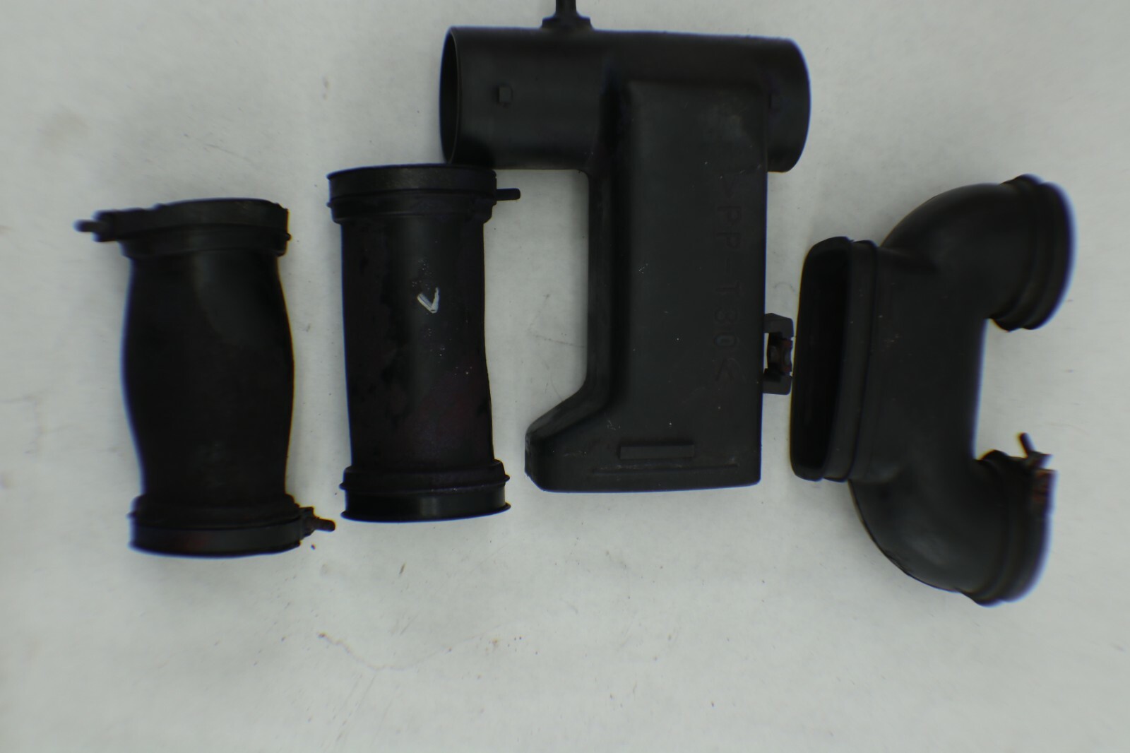 1999-2011 YAMAHA XV1300 ROYAL STAR AIR INTAKE PLENUM JOINT TUBE - Image 12