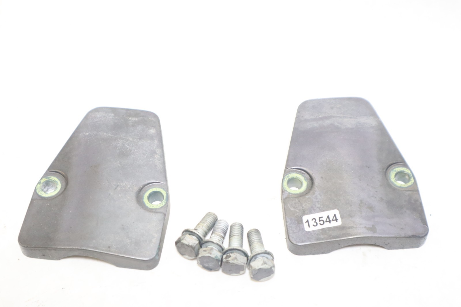 Tohatsu Nissan 90-140 hp CAP LOWER MOUNT 3B7S613420 2 Stroke