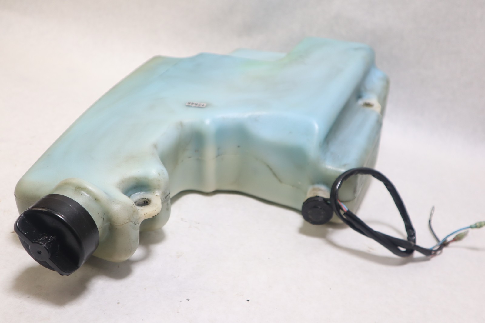 Nissan 140 hp 3C7-71070-2 Tohatsu Oil tank 3C7710702, Genuine OEM Part - Image 6