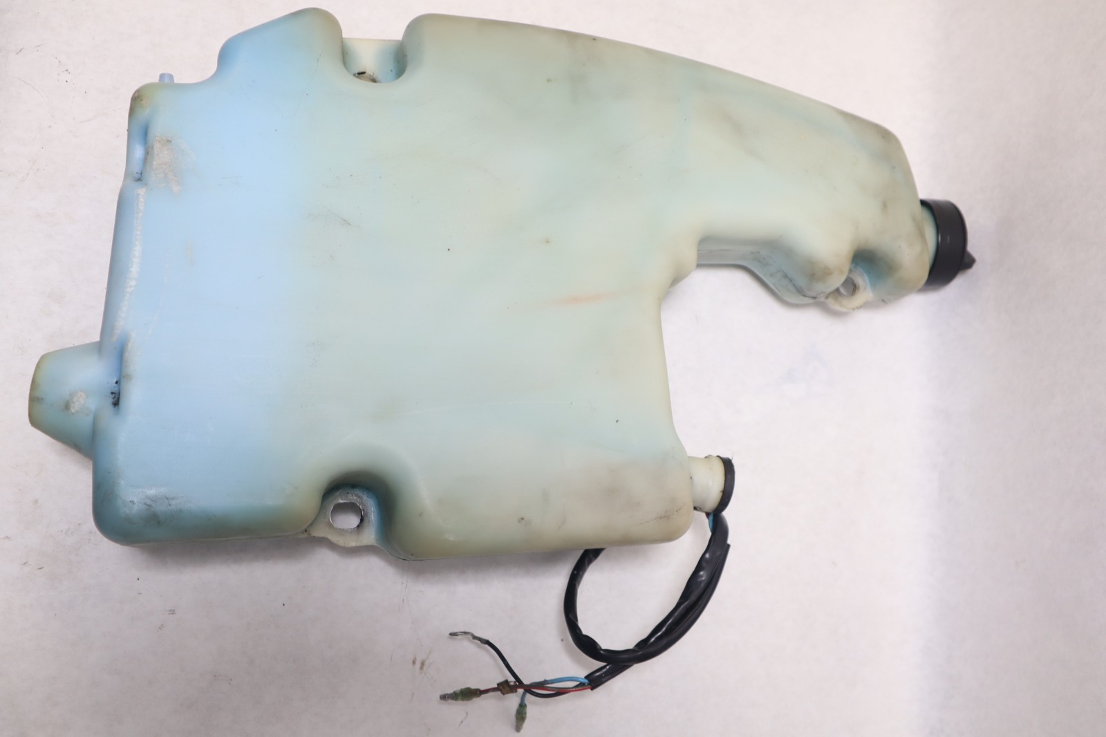 Nissan 140 hp 3C7-71070-2 Tohatsu Oil tank 3C7710702, Genuine OEM Part - Image 8