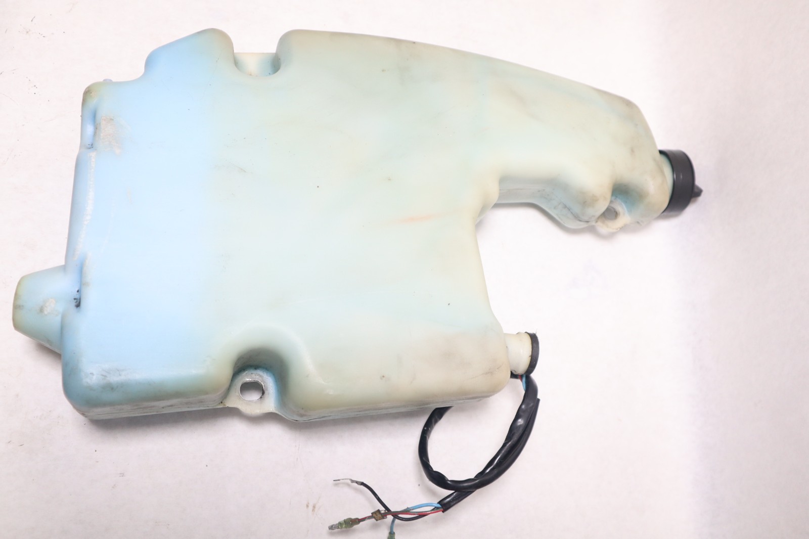 Nissan 140 hp 3C7-71070-2 Tohatsu Oil tank 3C7710702, Genuine OEM Part - Image 9