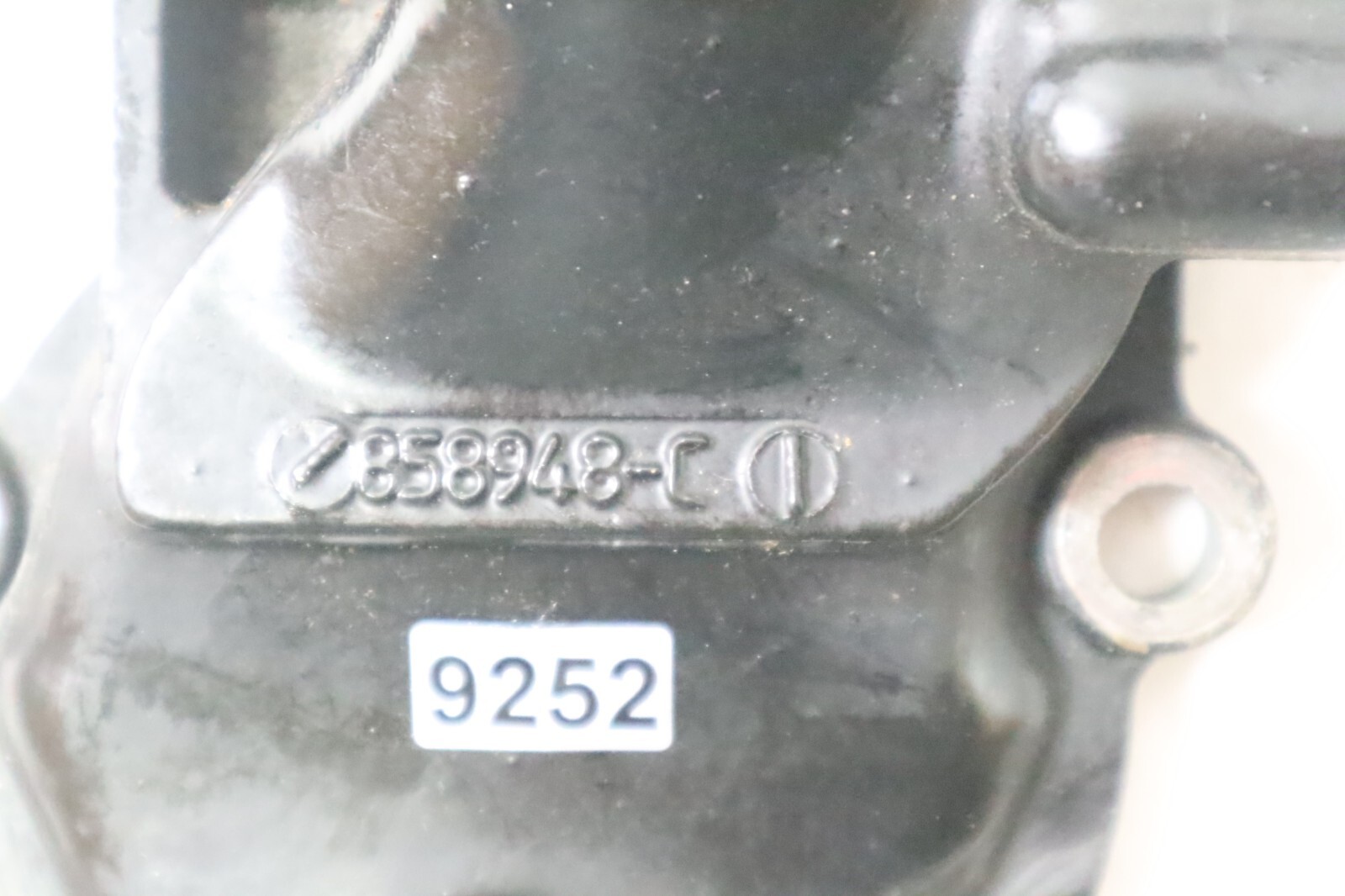 MERCURY 40 HP 2 STOKE 2 CYLINDER OEM INDUCTION MANIFOLD ASSY 821371A2 858948-C - Image 3