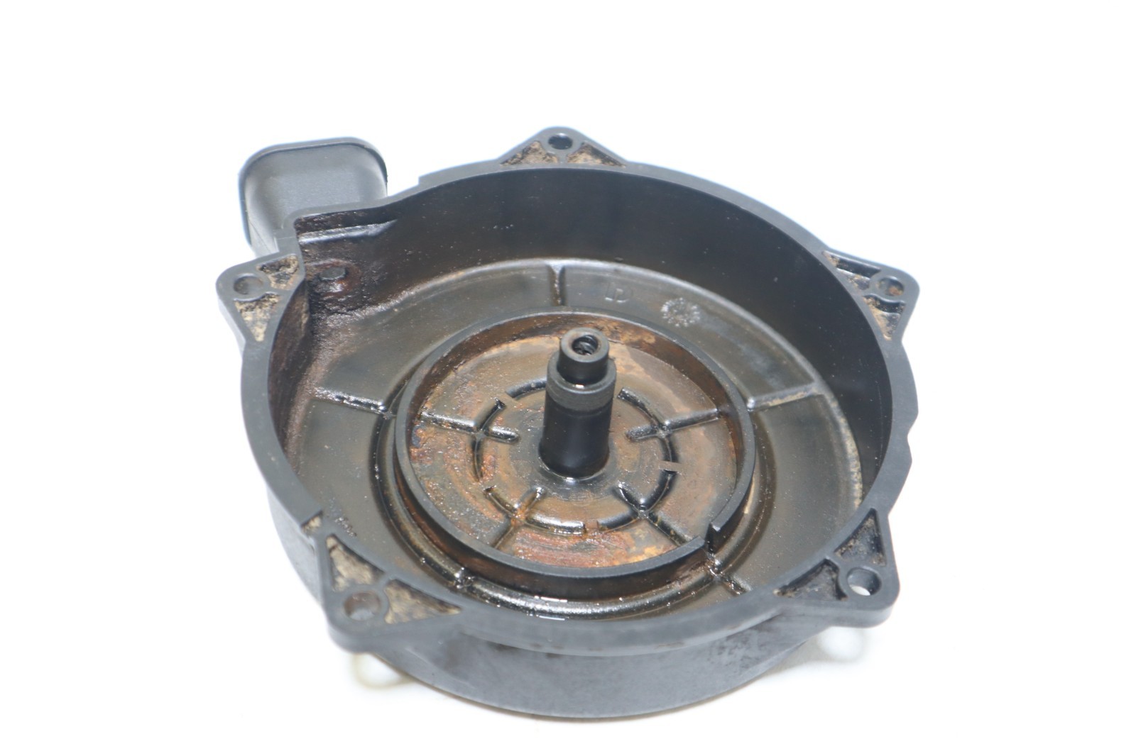 2001 Bombardier Traxter Oem Pull Start housing cover 711211960 - Image 6