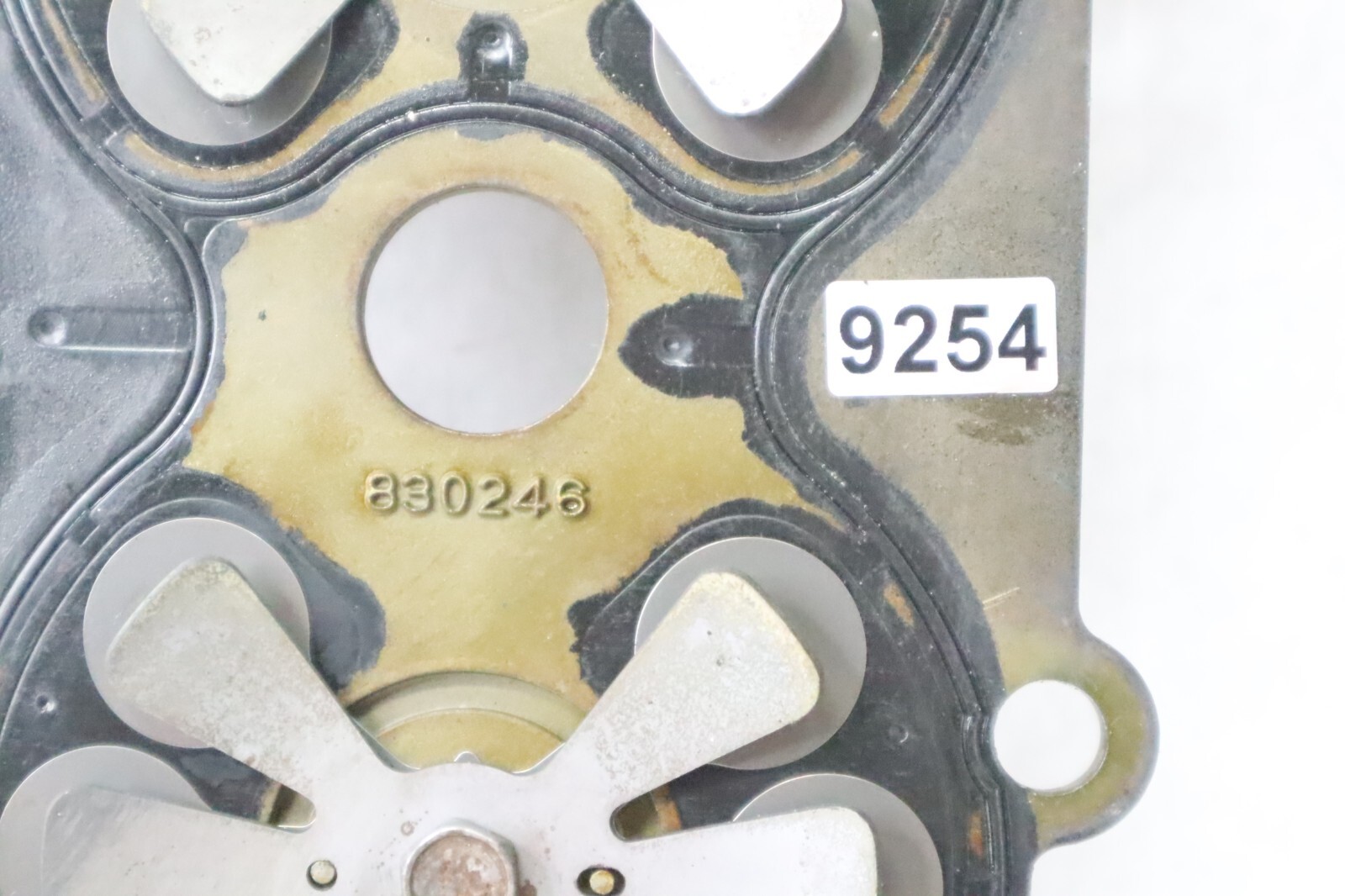 Mercury 40 HP 2 STROKE 2 CYLINDER REED VALVE 830246T3 OEM - Image 3