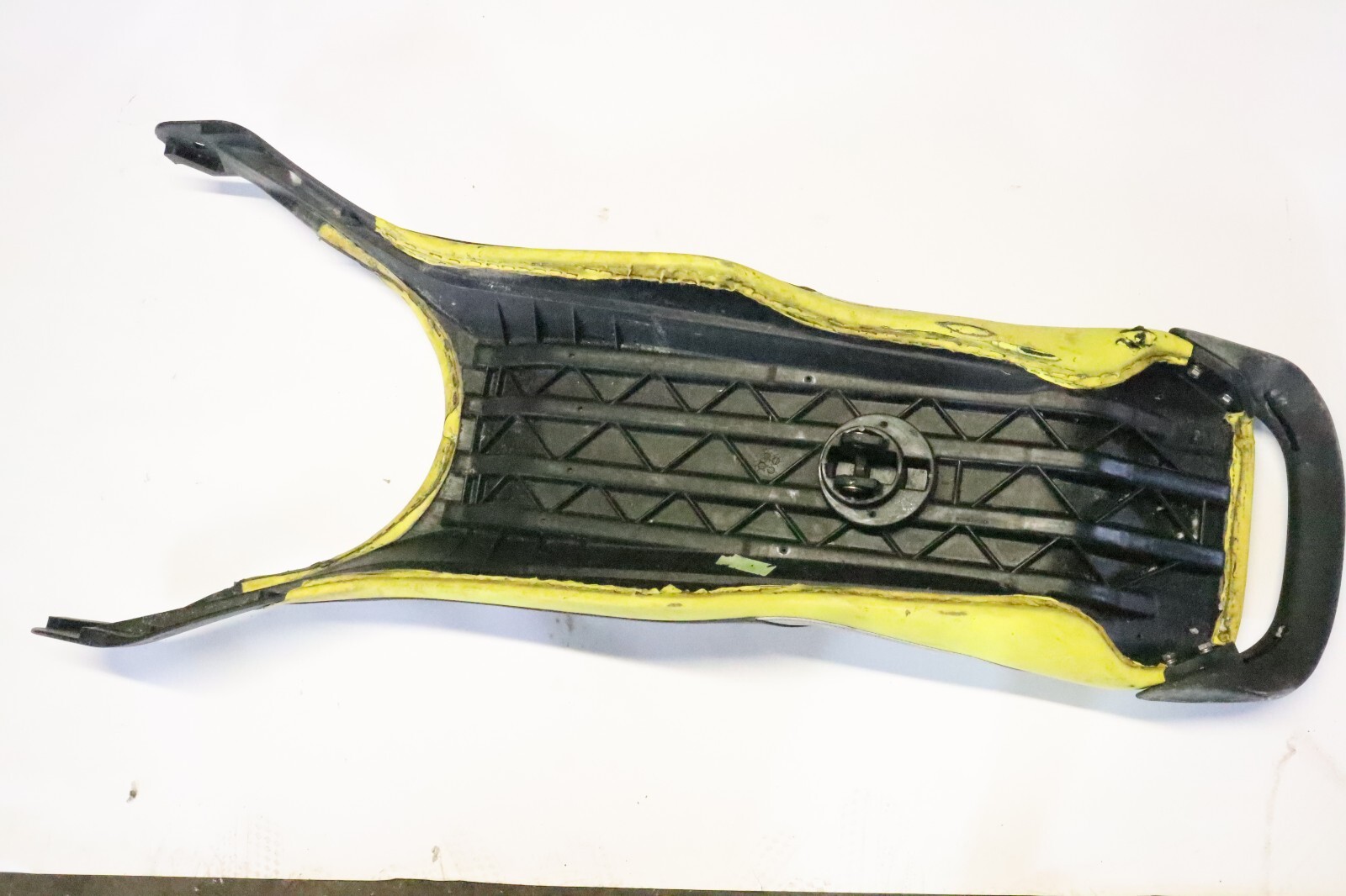 1997 SEA-DOO XP 787 FRONT SEAT SADDLE local pick up only - Image 12