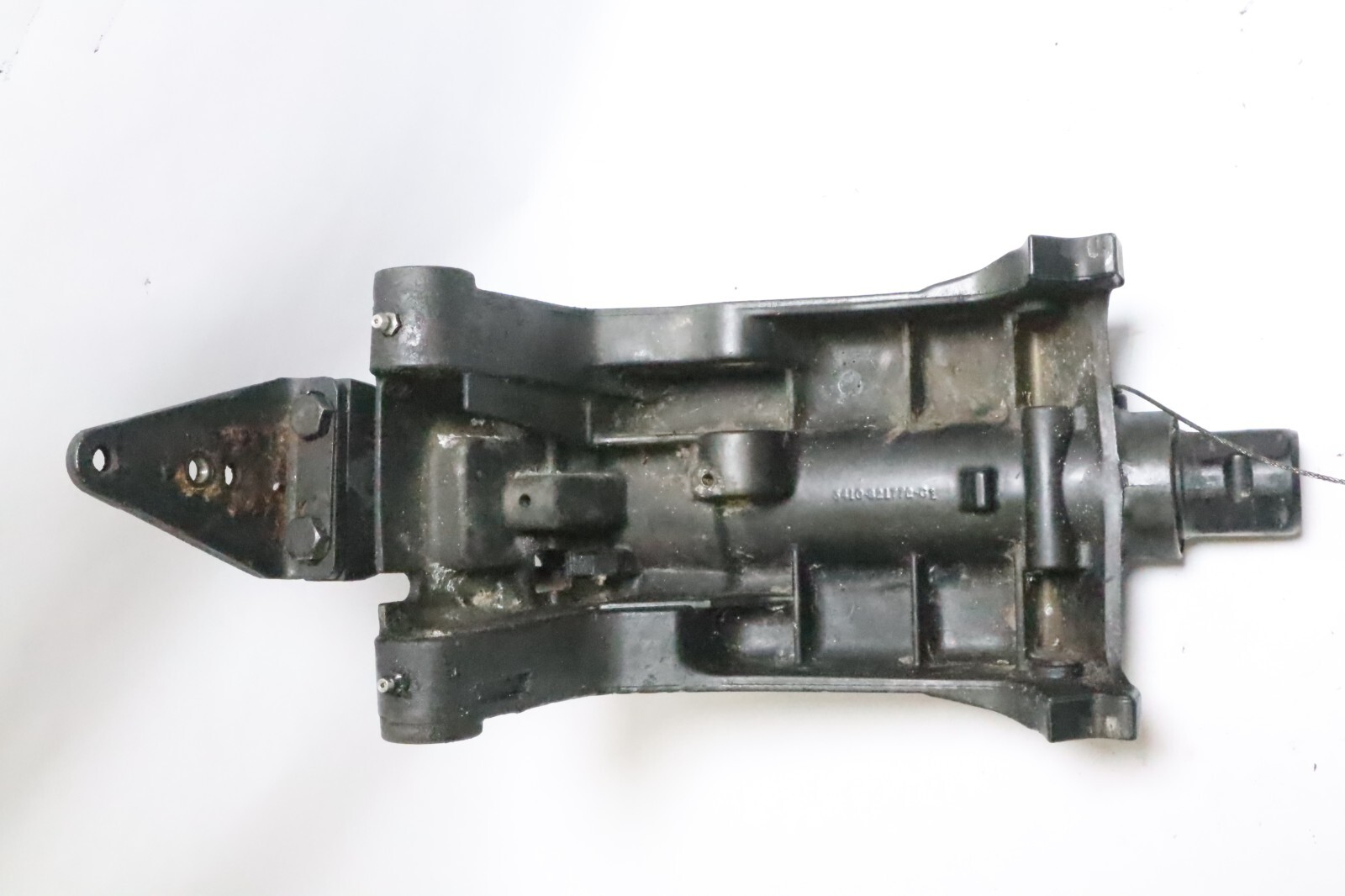 Force 40-50 HP Swivel Bracket 821772A 5 Outboard 821769F-3 1995-1997 - Image 8