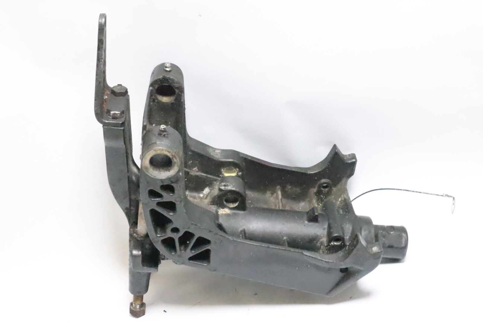 Force 40-50 HP Swivel Bracket 821772A 5 Outboard 821769F-3 1995-1997 - Image 11