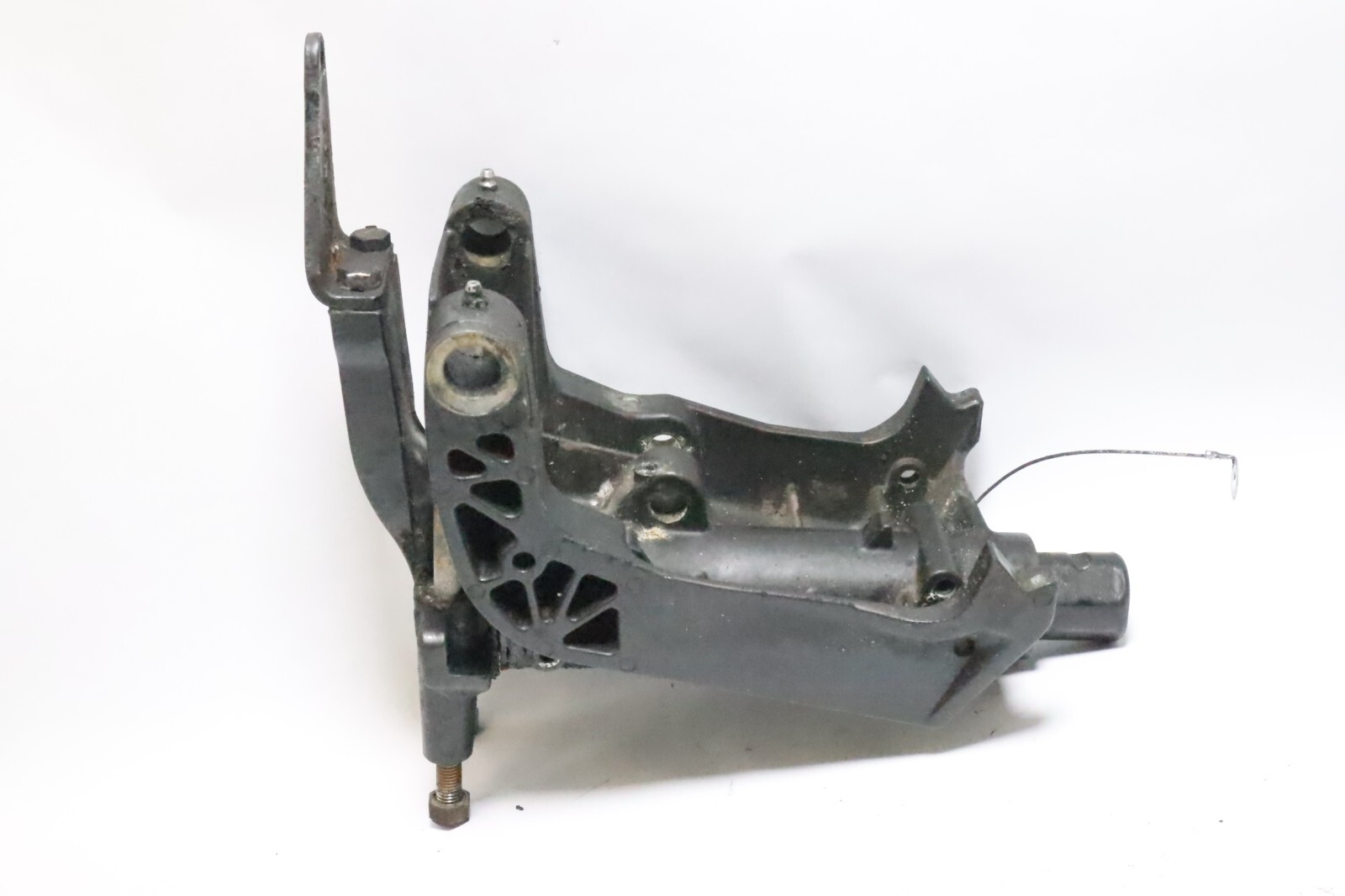 Force 40-50 HP Swivel Bracket 821772A 5 Outboard 821769F-3 1995-1997 - Image 12