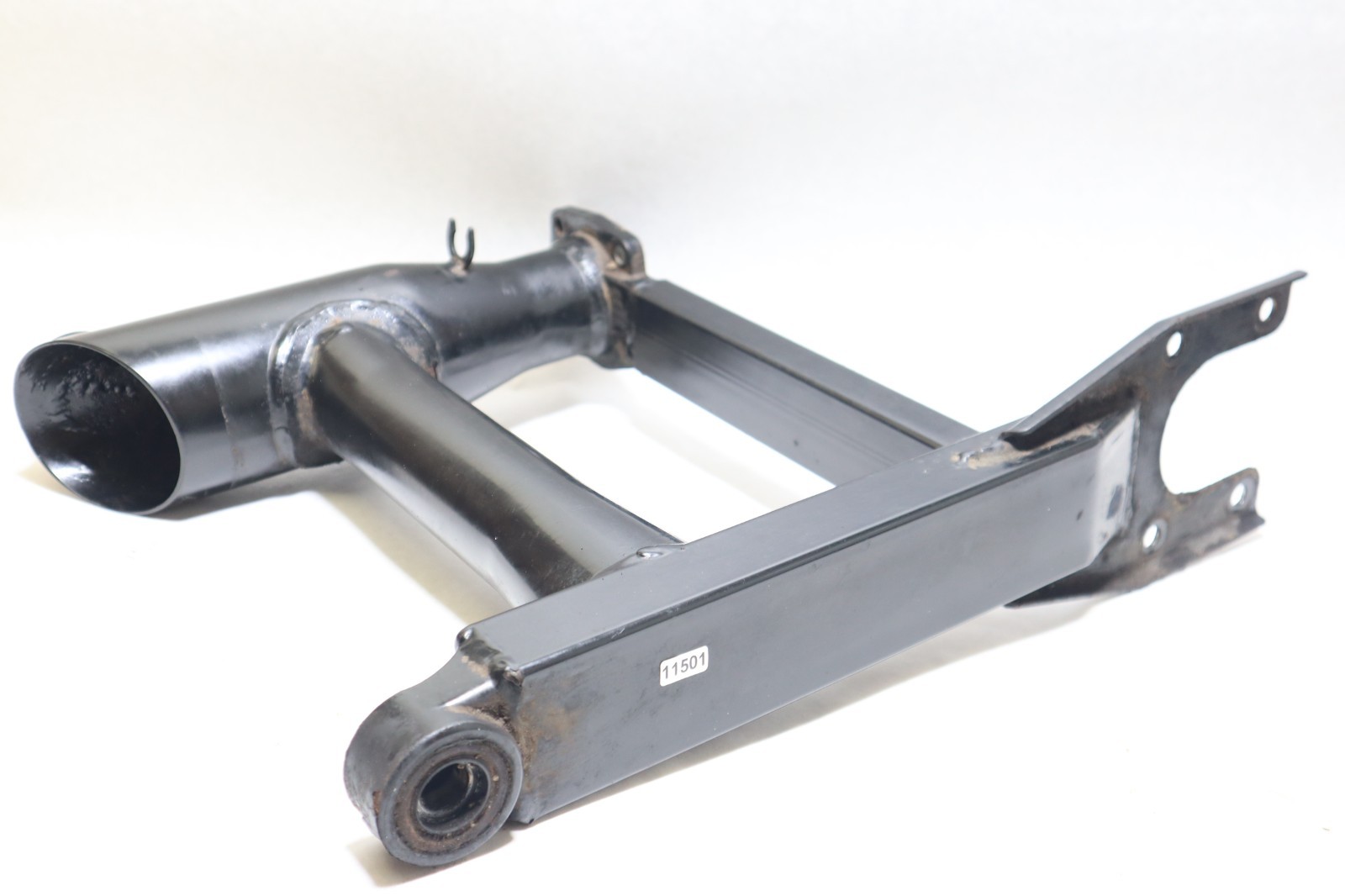 Bombardier Can Am Rear Swing Arm Traxter XT 703500023 99-01 - Image 2