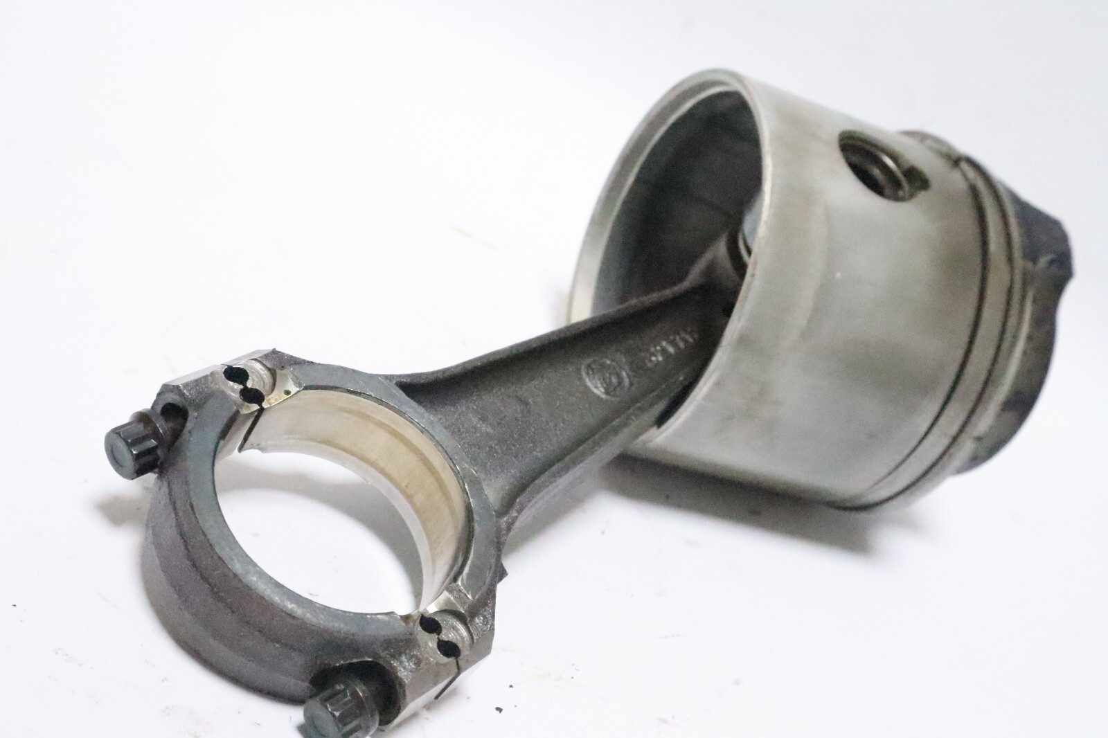 150-200 HP Johnson Evinrude Piston Connecting Rod Assy 1979-1986 322969 393712 - Image 4