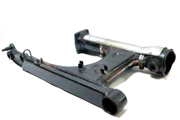 Kawasaki VN1500 Vulcan SWING ARM SWINGARM (1996-2007 Classic 1999-2004 Nomad)  USED