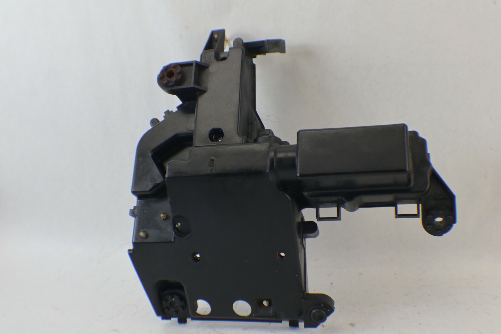 ELECTRICAL BRACKET YAMAHA 225-250-300 HPDI 60V-81948-00-00 - Image 6