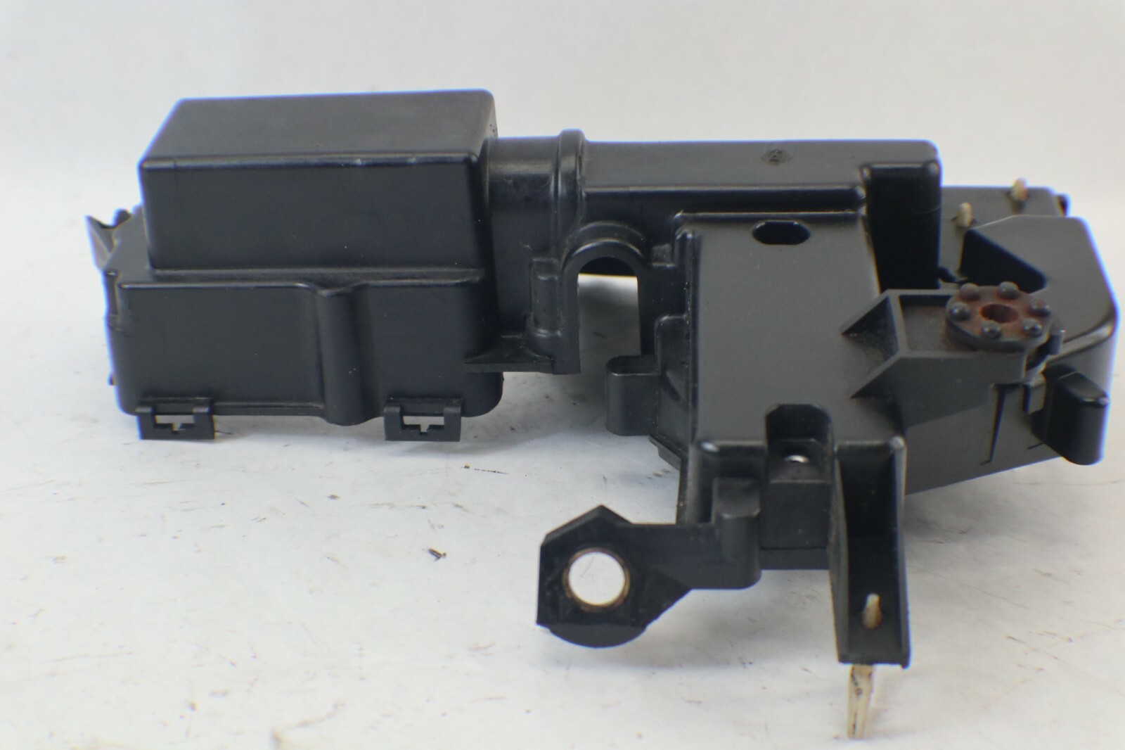 ELECTRICAL BRACKET YAMAHA 225-250-300 HPDI 60V-81948-00-00 - Image 9