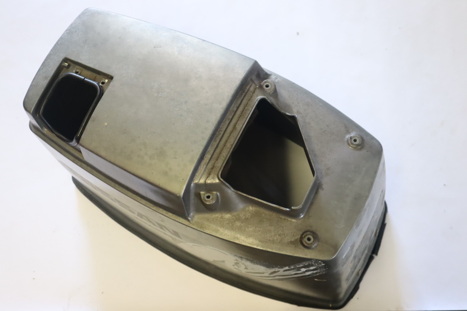 140 115 hp Tohatsu Nissan Engine Cover 3C7S675102 top cowl, two stroke - Image 3