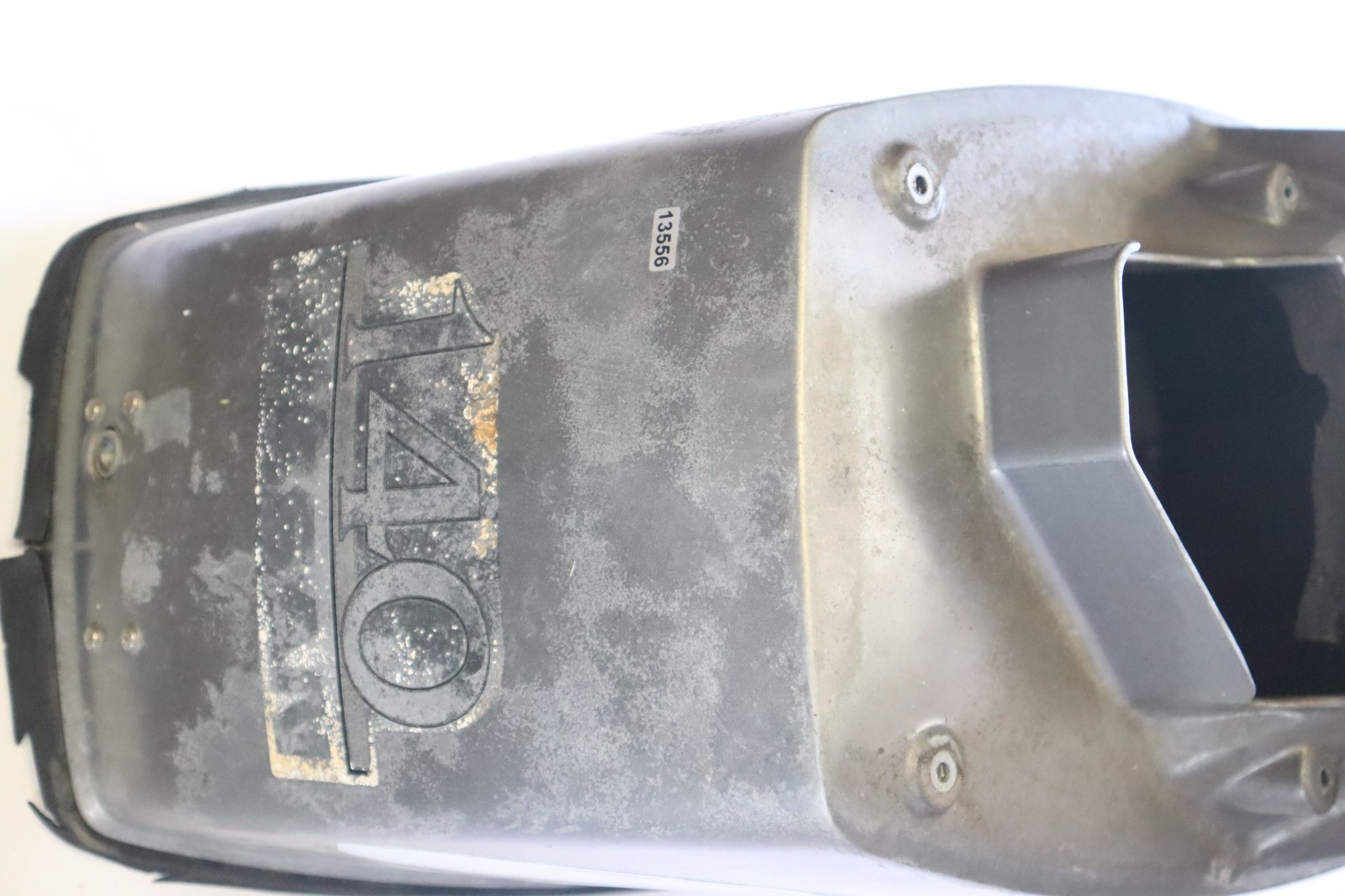 140 115 hp Tohatsu Nissan Engine Cover 3C7S675102 top cowl, two stroke - Image 4