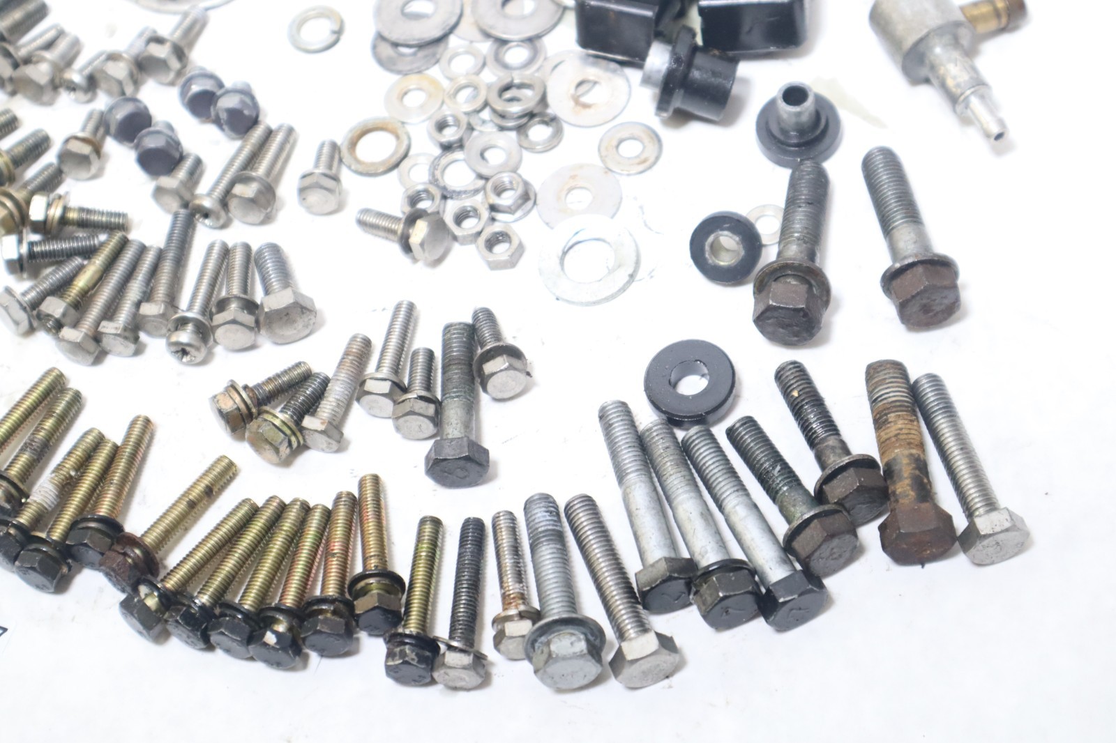 96-04 TOHATSU NISSAN 140 ns140a2 mixed bolts hardware - Image 10
