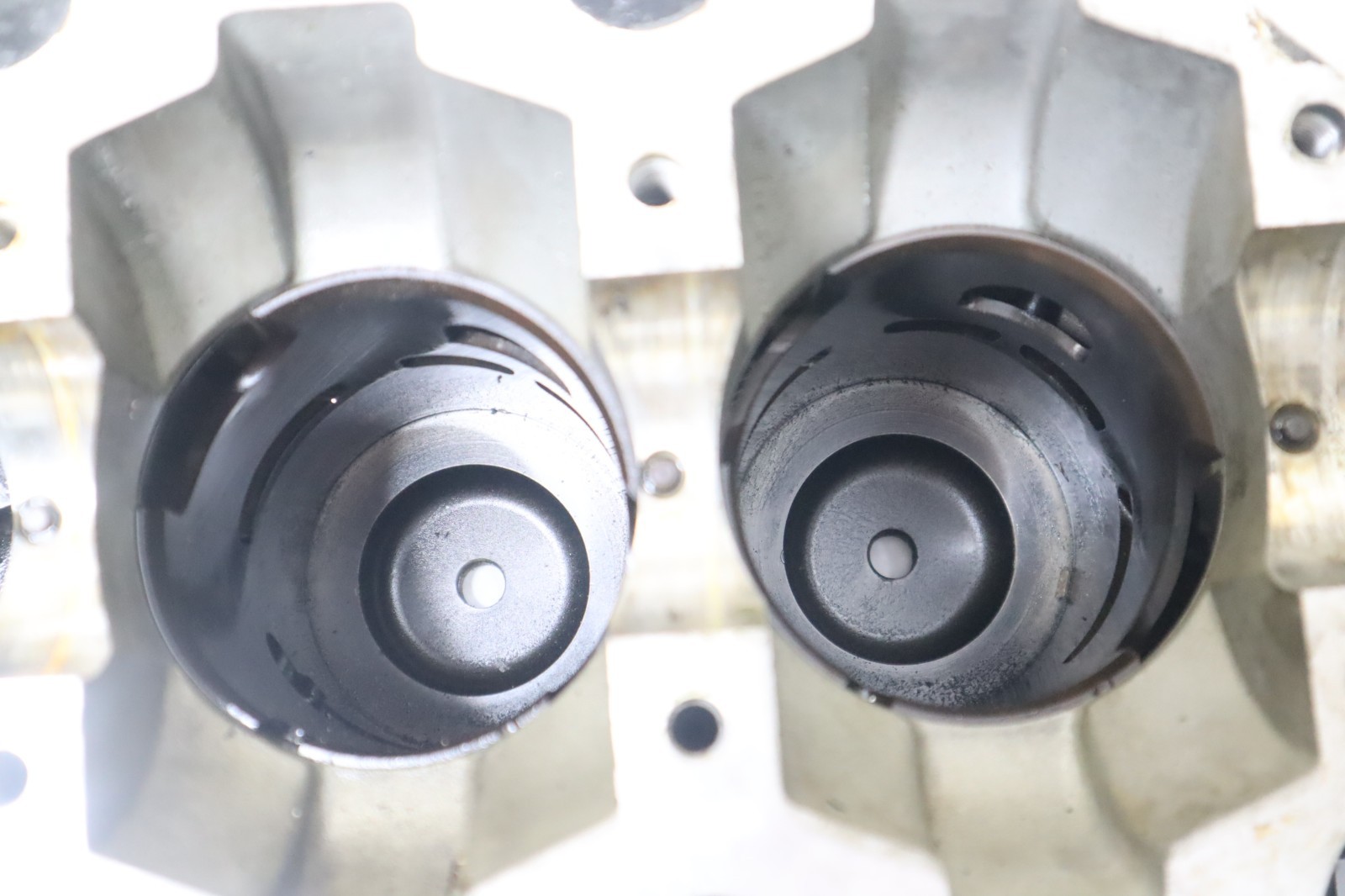 MERCURY MARINE 75HP CYLINDER BLOCK ASSY 8947A55, 876-8947A55 *READ NOTES* - Image 8