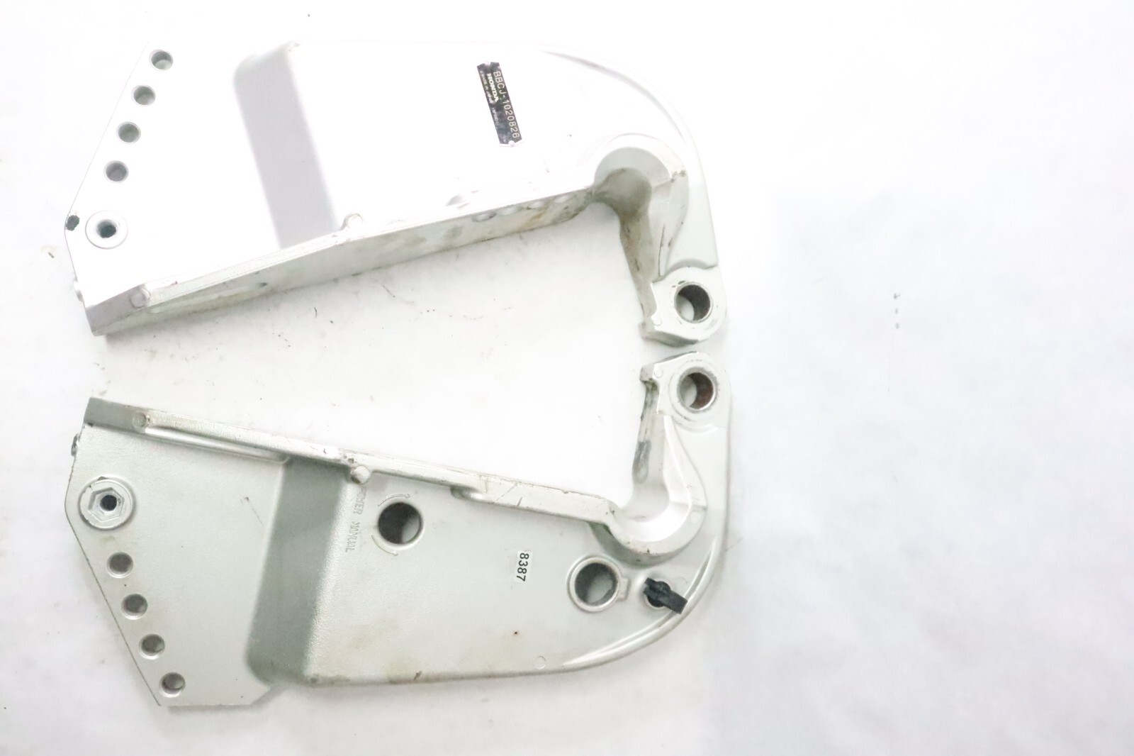 Honda 75 90 HP 4 Stroke Stern Bracket ASSY 50301-ZY9-000ZA Fits 2007 And Later - Image 2