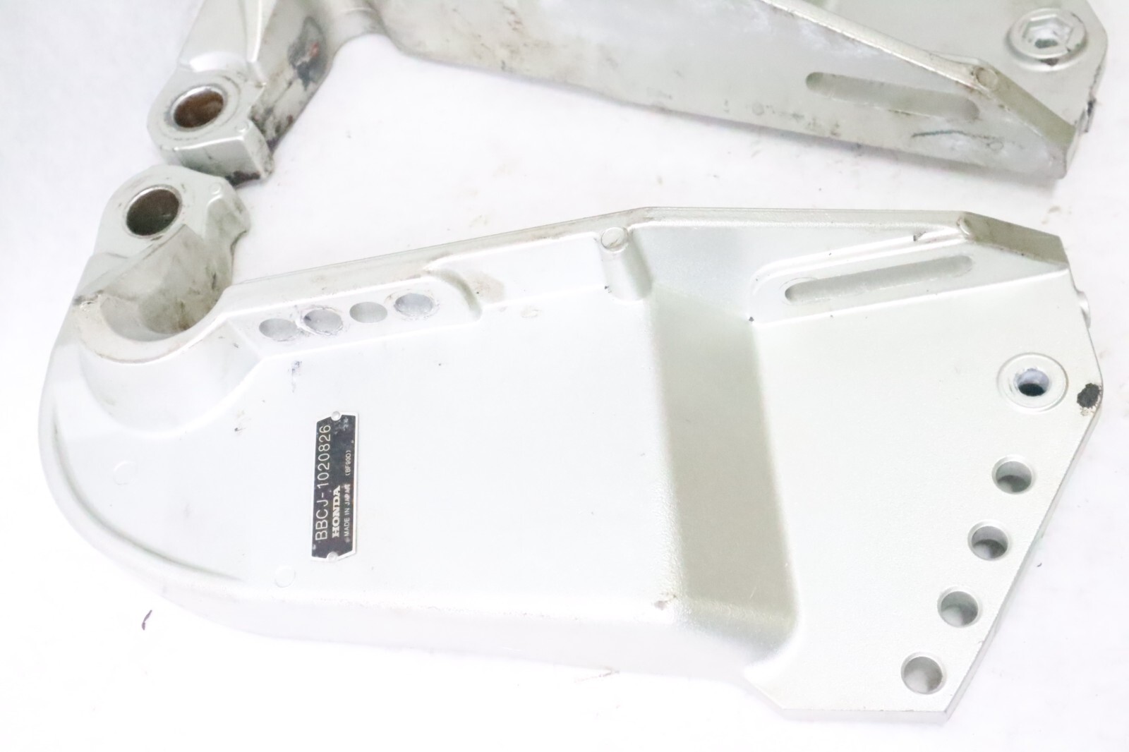 Honda 75 90 HP 4 Stroke Stern Bracket ASSY 50301-ZY9-000ZA Fits 2007 And Later - Image 4
