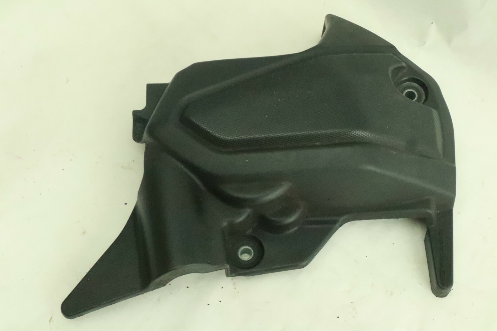 08 09 SUZUKI B-KING BKING GSX1300 ENGINE SPROCKET COVER TRIM - Image 3
