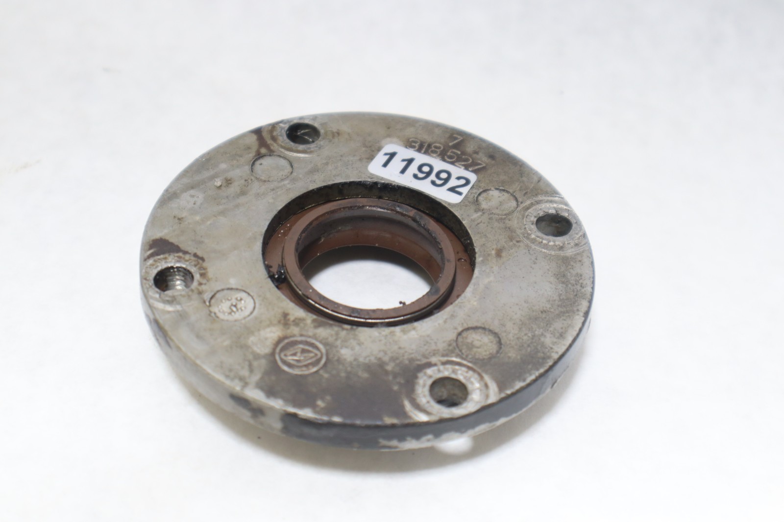 Crankcase Head Assembly from 1990 70HP Evinrude Part# 318527 / 395820