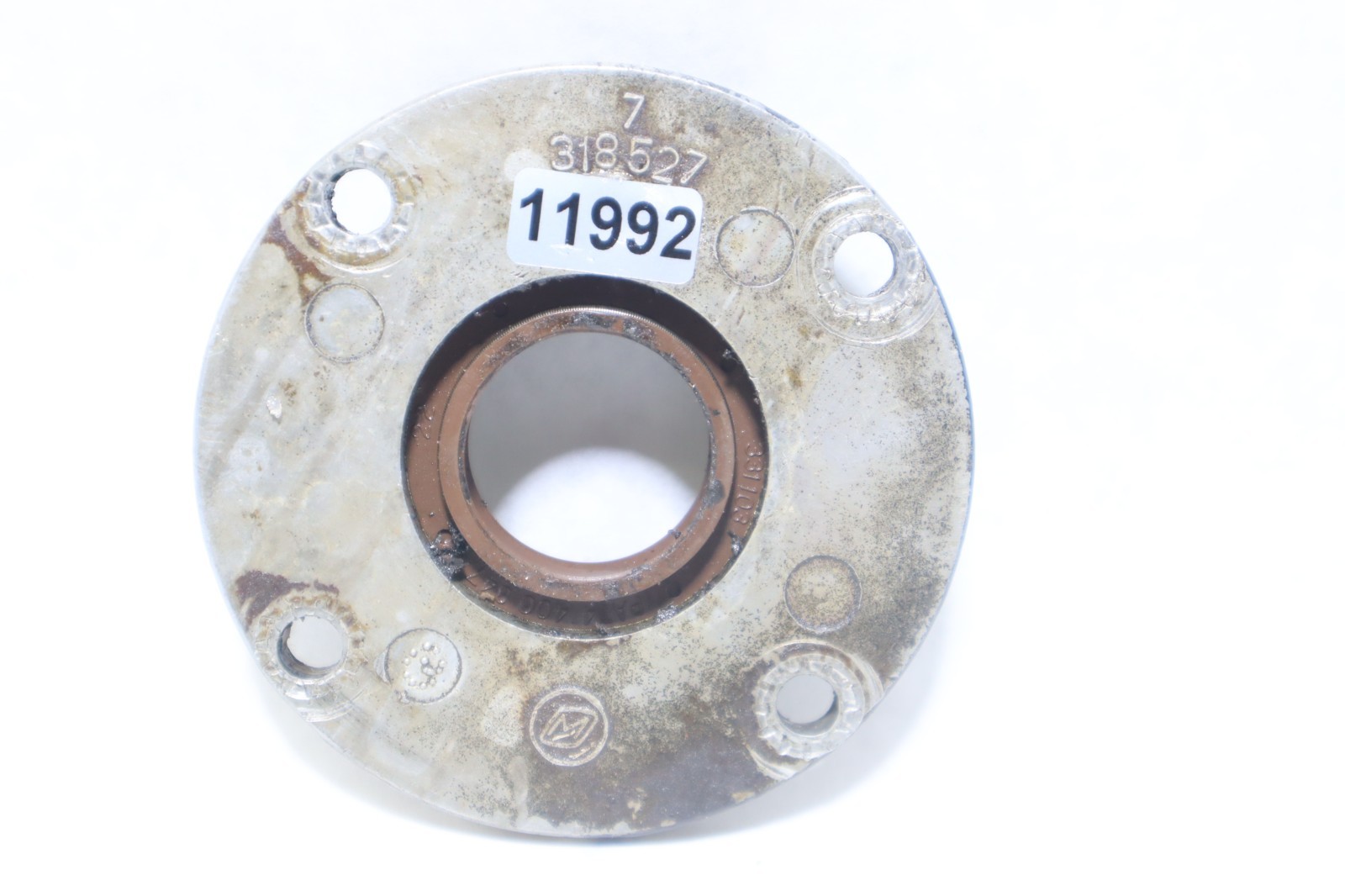 Crankcase Head Assembly from 1990 70HP Evinrude Part# 318527 / 395820 - Image 2