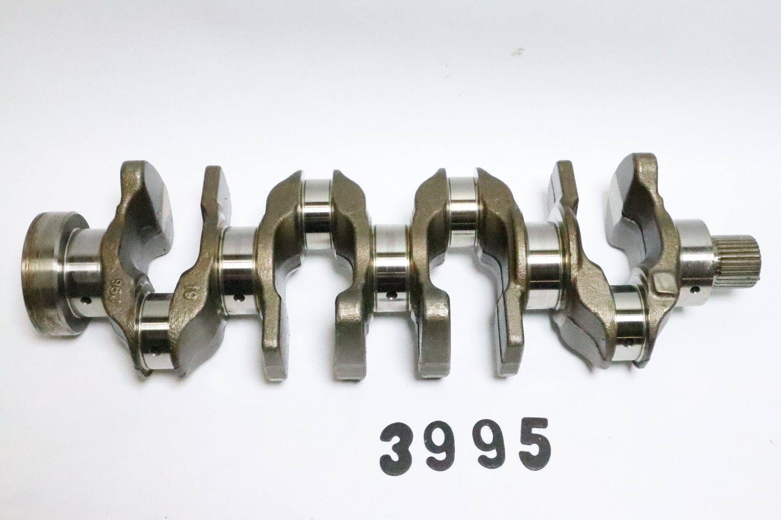 Suzuki DF150 df 175 outboard crankshaft (12221-96J10) - Image 2