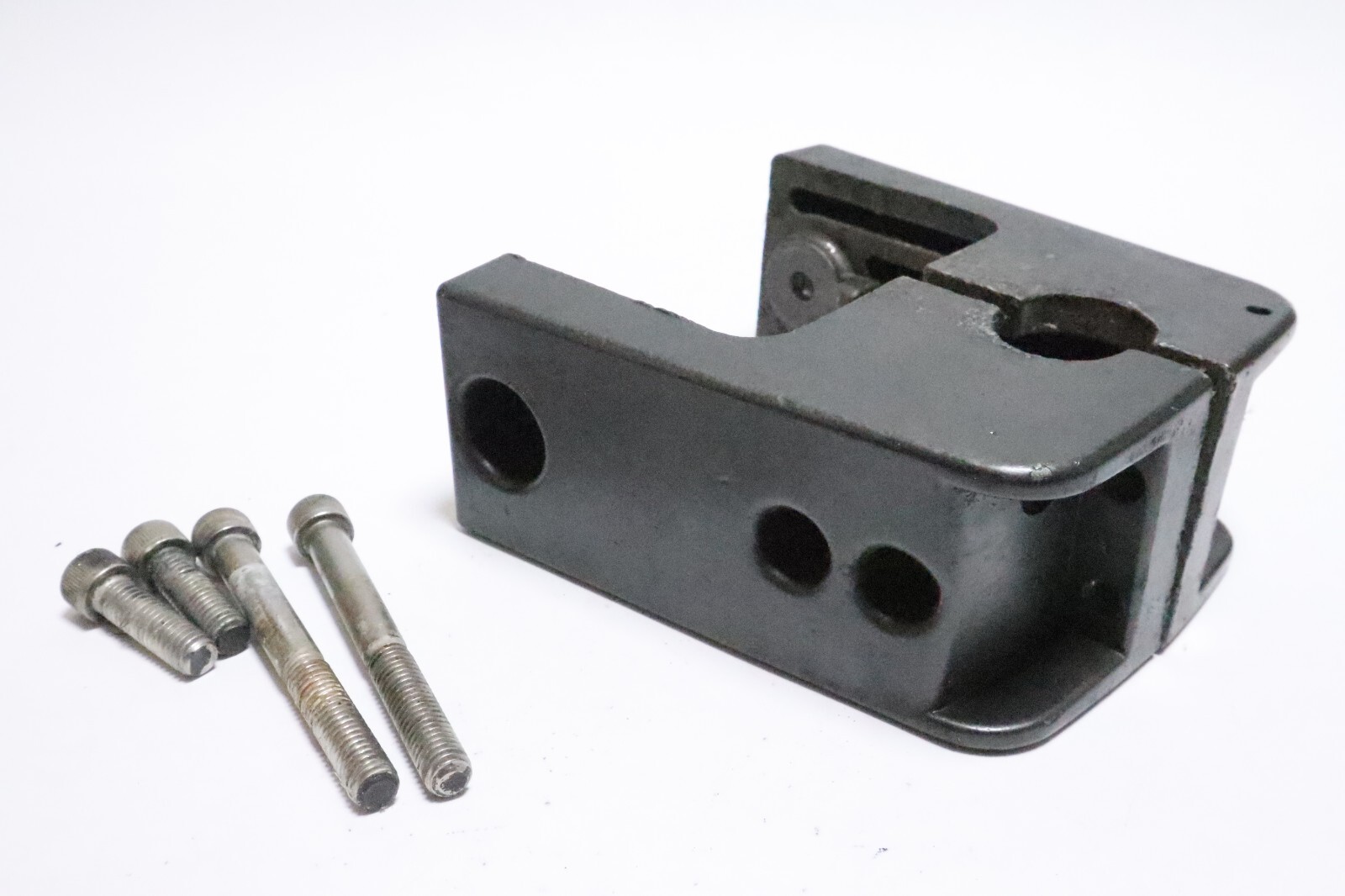 1992-1995 Force Outboard 40 50 70 HP Clam Shells, Cover Shock Mount 820442F - Image 7
