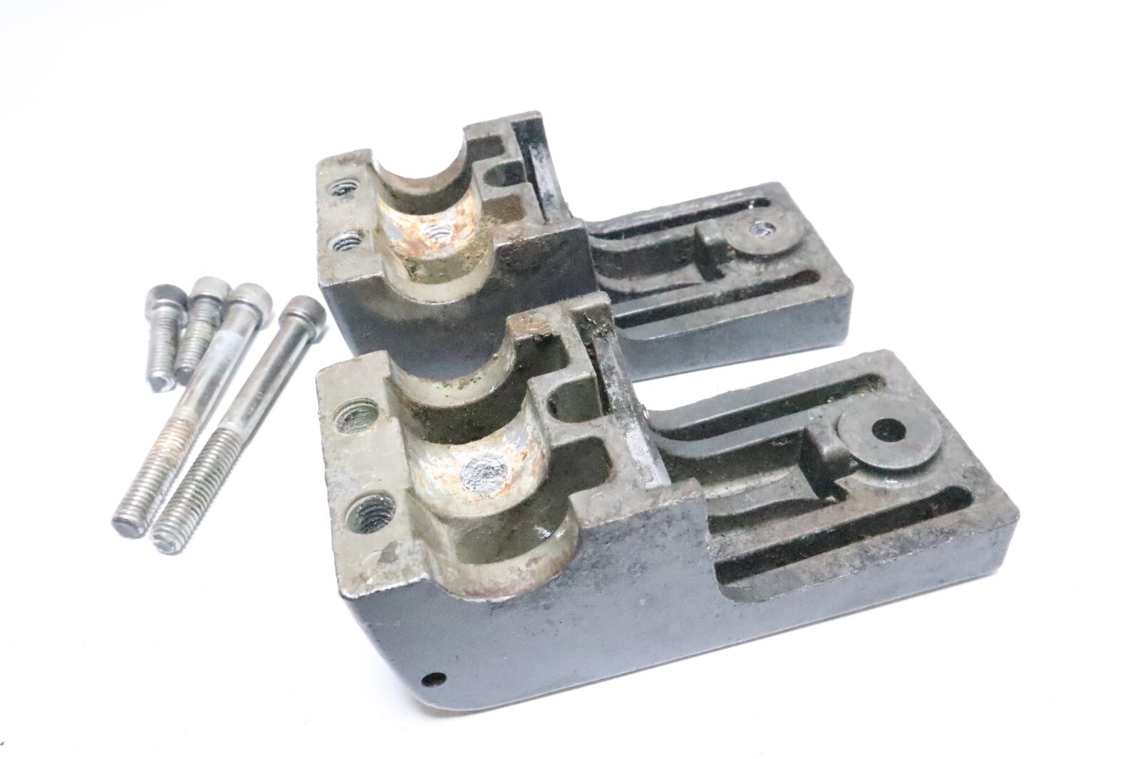1992-1995 Force Outboard 40 50 70 HP Clam Shells, Cover Shock Mount 820442F - Image 10