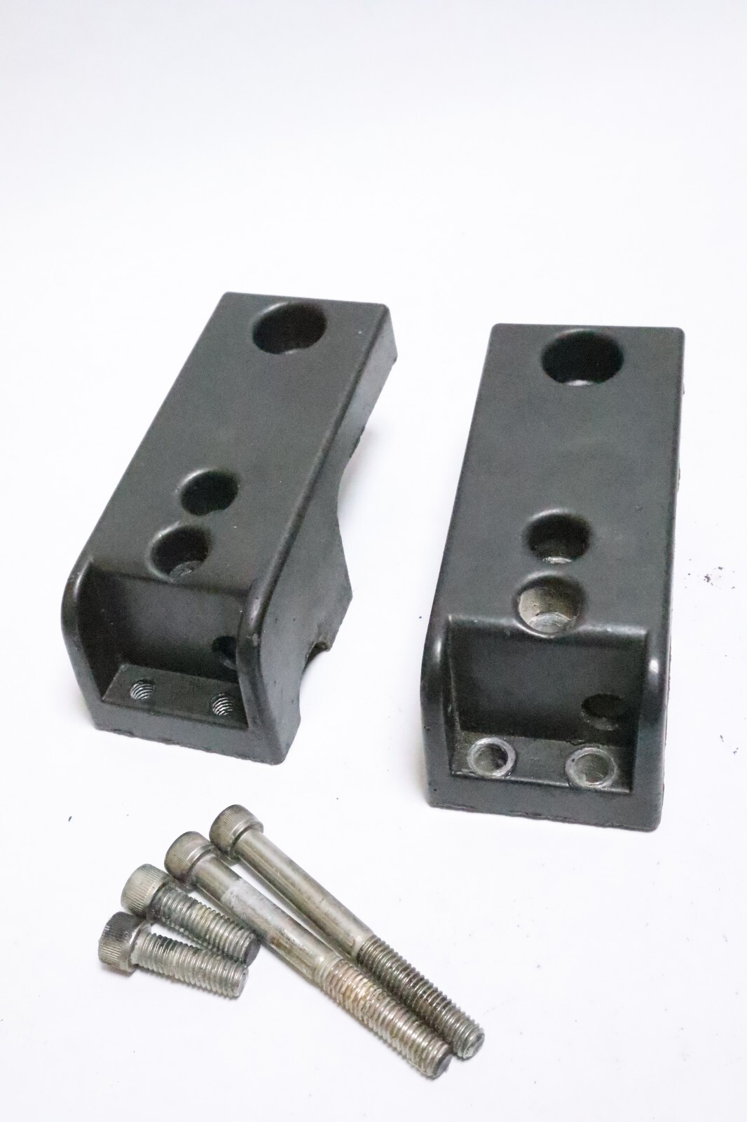 1992-1995 Force Outboard 40 50 70 HP Clam Shells, Cover Shock Mount 820442F - Image 13