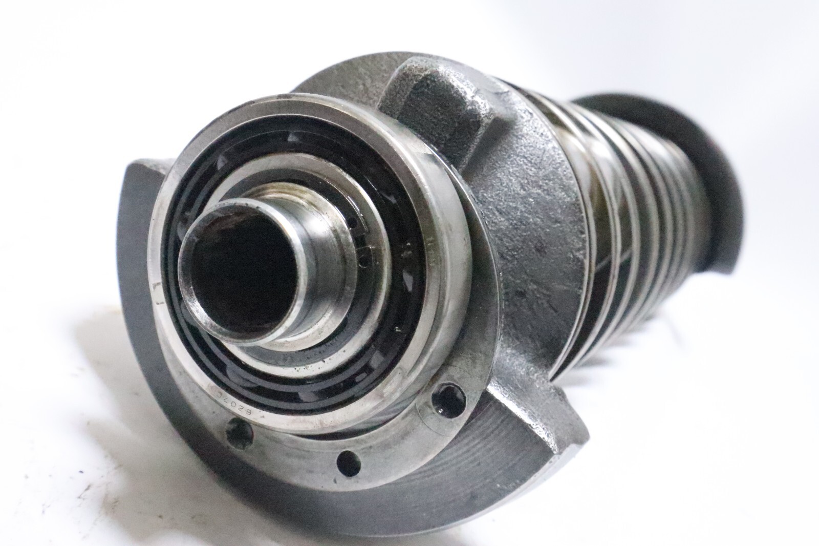 Johnson V6 150 HP Crankshaft ASSY PN 0396256 Fits 1986-1991 - Image 9