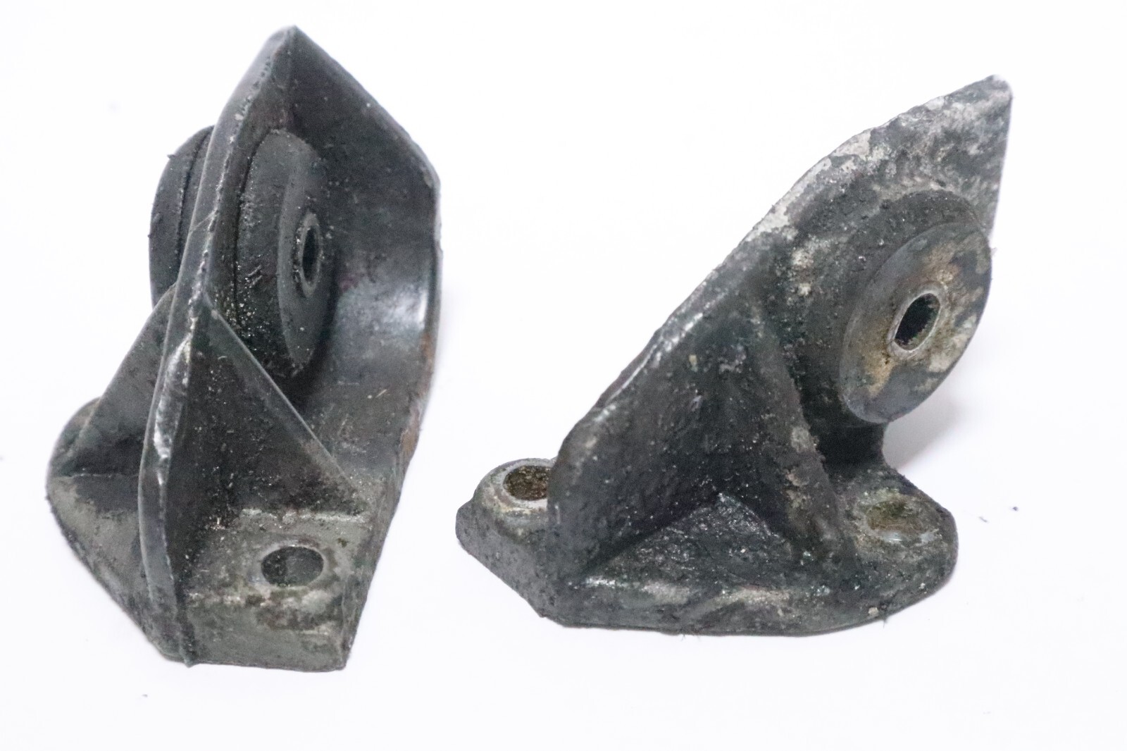 OMC Johnson Evinrude Rear Support, Starboard 315113 0315113
