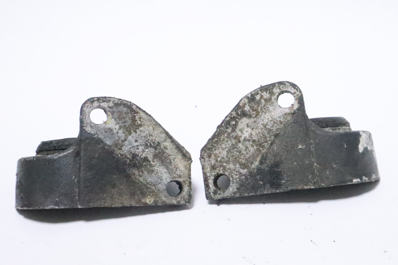 OMC Johnson Evinrude Rear Support, Starboard 315113 0315113 - Image 8