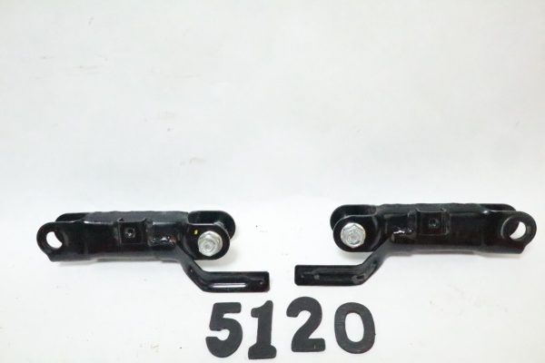 HONDA  ELITE OEM RIGHT AND LEFT PIVOT BRACKET 51311-GC8-000ZA  USED - Image 10