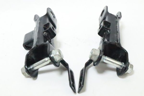 HONDA  ELITE OEM RIGHT AND LEFT PIVOT BRACKET 51311-GC8-000ZA  USED - Image 4