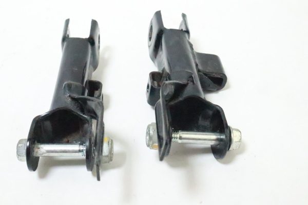 HONDA  ELITE OEM RIGHT AND LEFT PIVOT BRACKET 51311-GC8-000ZA  USED - Image 7